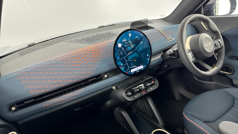 MINI Aceman 135kW E Classic 43kWh 5dr Auto Electric Hatchback